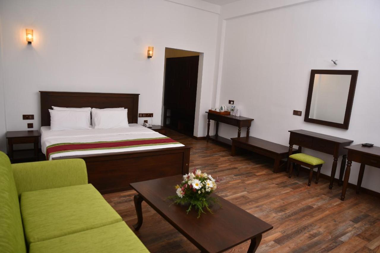 Nuwara Eliya Golf Club Hotell Exteriör bild